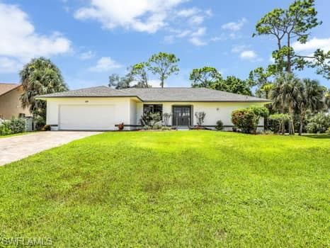 124 Sharwood DR NAPLES, FL 34110