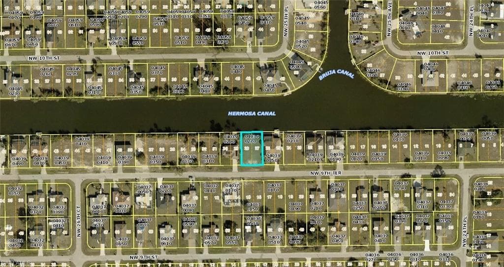 2453 NW 9th TER CAPE CORAL, FL 33993