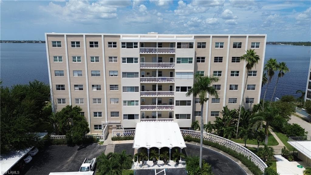 1900 Clifford ST 201 FORT MYERS, FL 33901