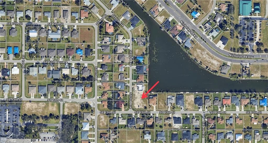 307 SE 13th ST CAPE CORAL, FL 33990