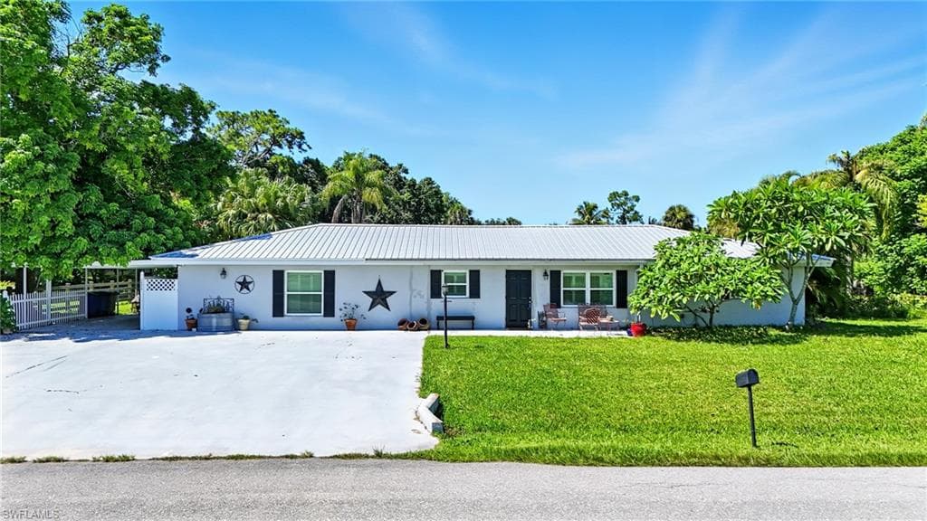 16090 Old Olga RD ALVA, FL 33920