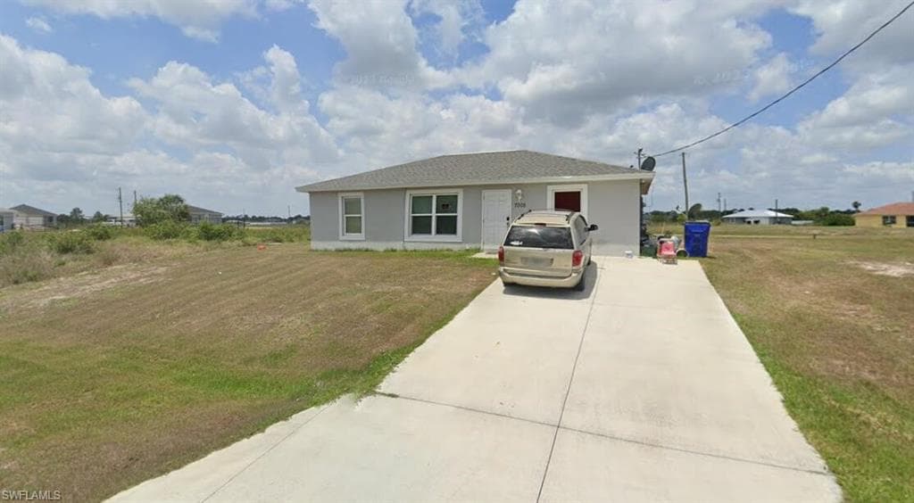7005 Ramrod CIR LABELLE, FL 33935