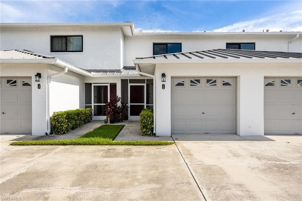 1102 SE 39th TER 103 CAPE CORAL, FL 33904