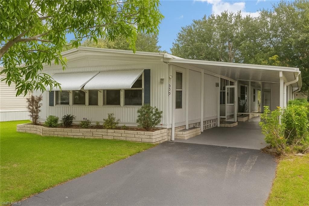 865 Cape Haze LN NAPLES, FL 34104