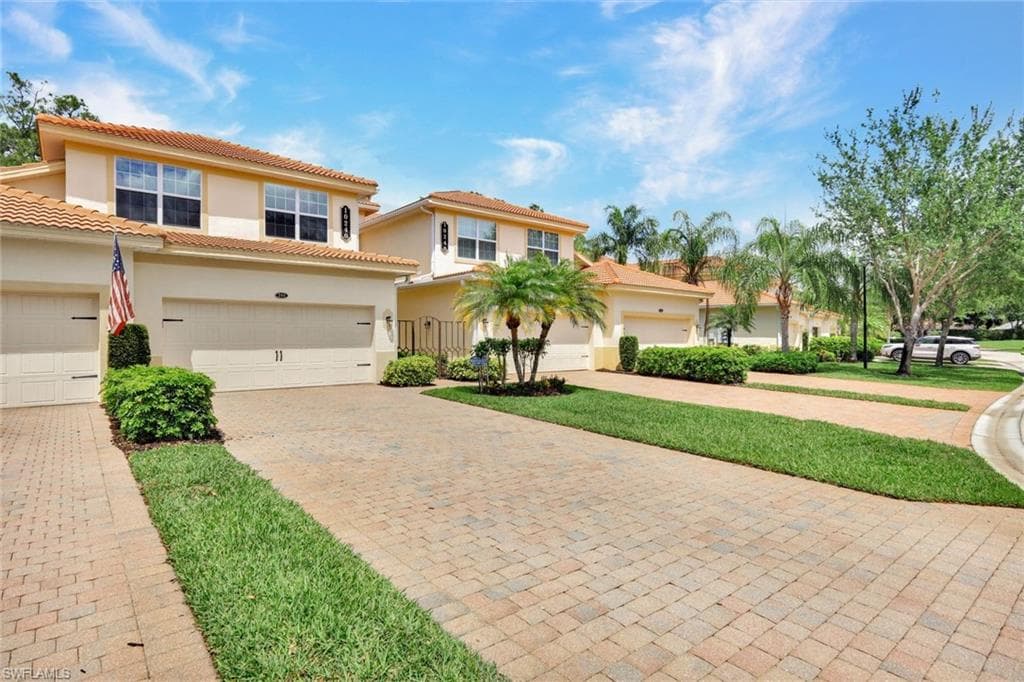 10240 Cobble Notch LOOP 201 BONITA SPRINGS, FL 34135
