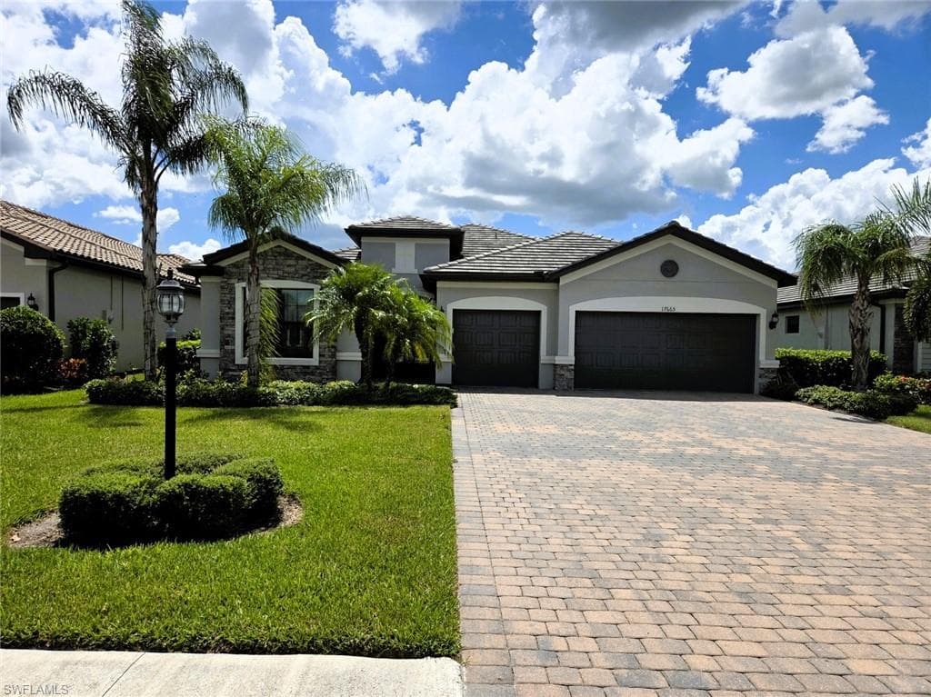 17665 Kinzie LN ESTERO, FL 33928
