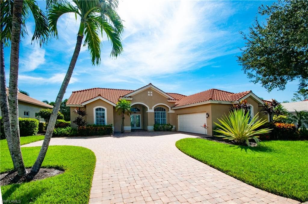 28481 Rochester CT BONITA SPRINGS, FL 34135
