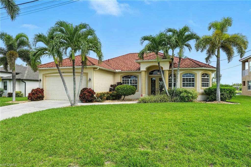 227 SW 28th TER CAPE CORAL, FL 33914