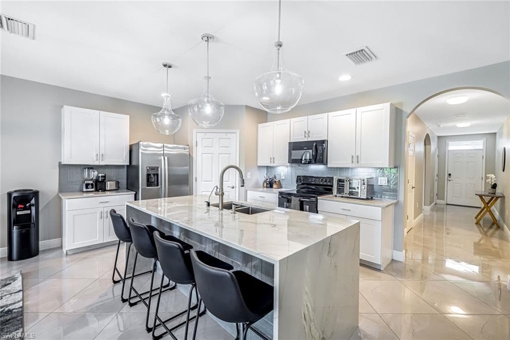 8349 Butternut RD FORT MYERS, FL 33967