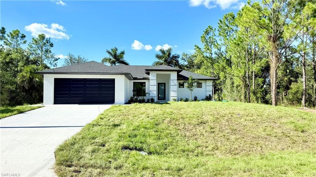 2710 52ND ST SW LEHIGH ACRES, FL 33976