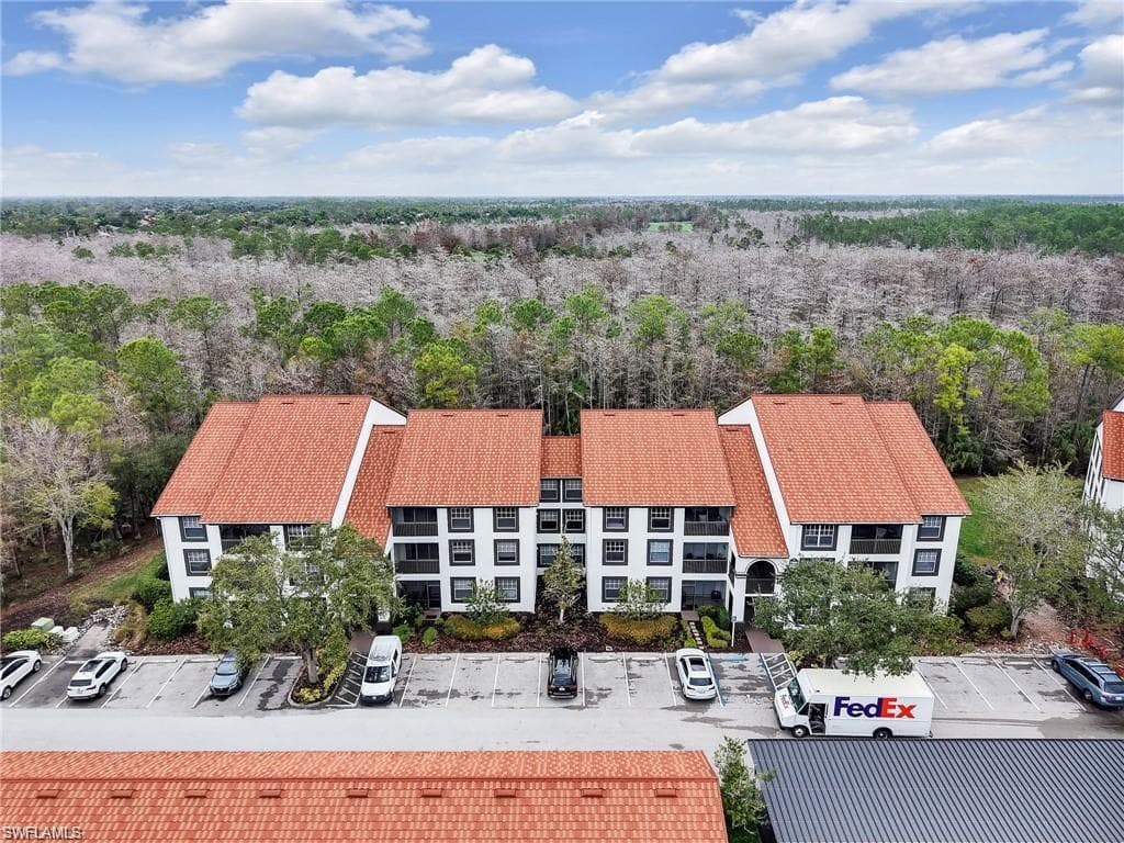 7960 Preserve CIR 634 NAPLES, FL 34119