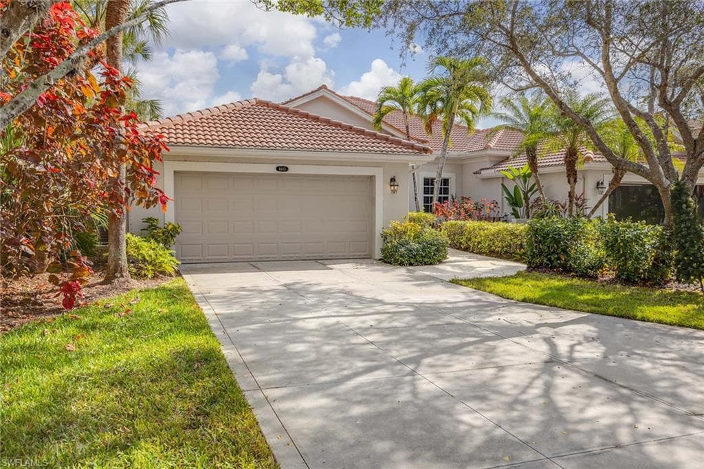 8460 Bent Creek CT NAPLES, FL 34114