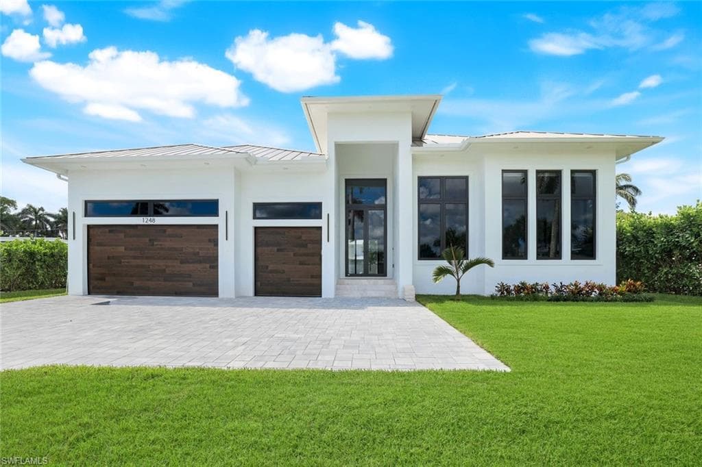 1248 13th AVE N NAPLES, FL 34102
