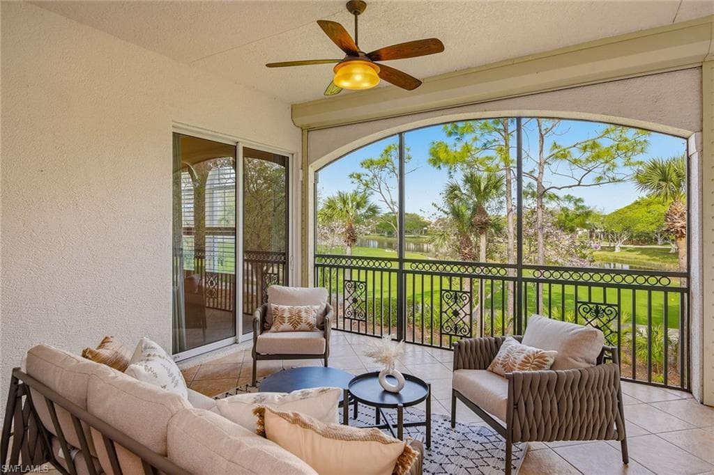 9106 Cascada WAY 202 NAPLES, FL 34114