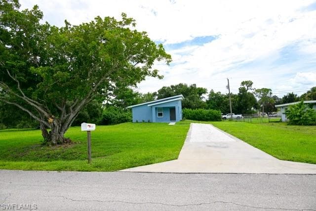 1164 Orange AVE NORTH FORT MYERS, FL 33903