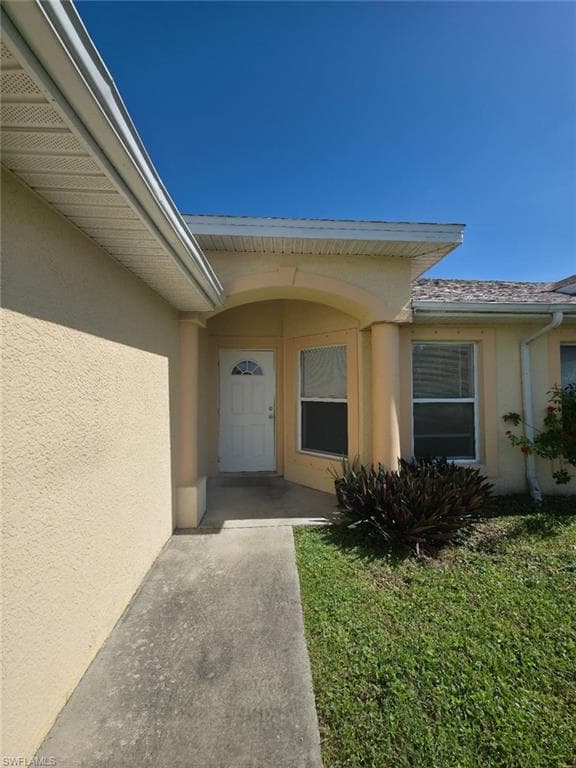 2211 NE 15th LN CAPE CORAL, FL 33909