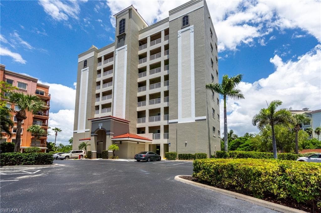 14815 Laguna DR 103 FORT MYERS, FL 33908