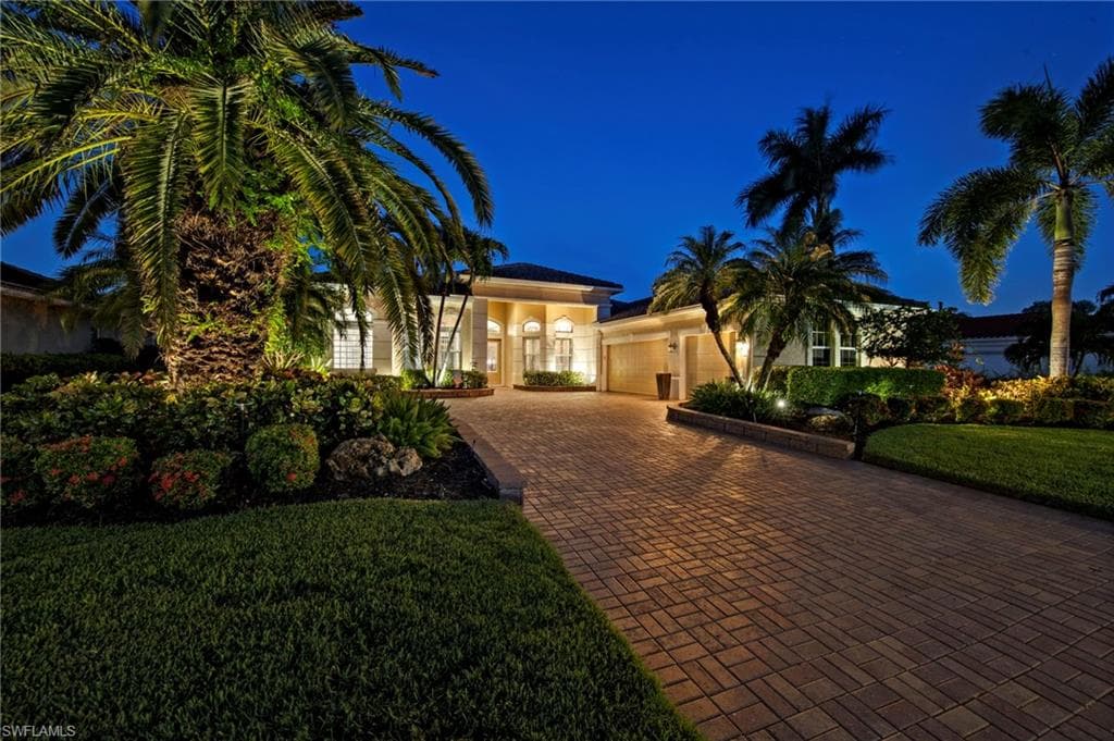 19427 La Serena DR ESTERO, FL 33967