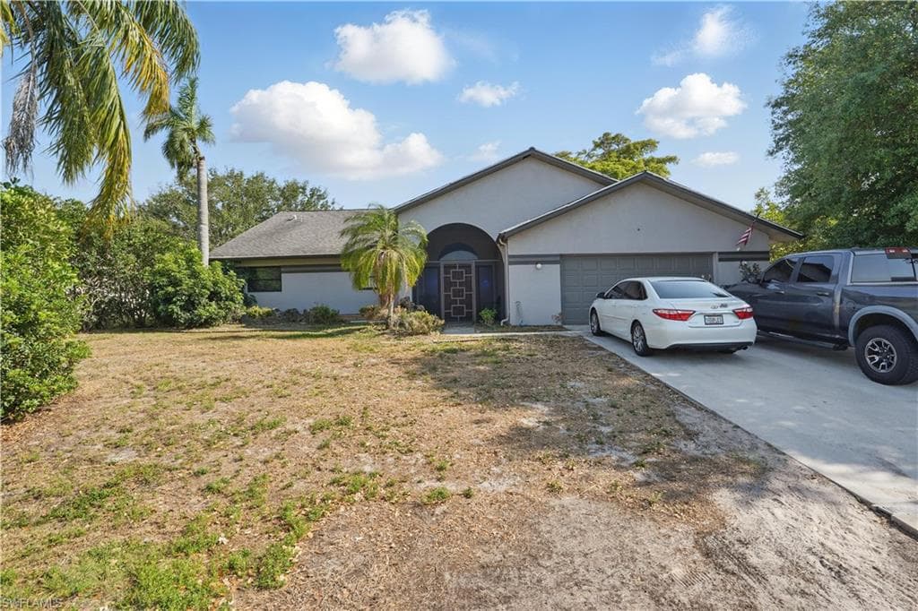 910 SE 19th LN CAPE CORAL, FL 33990