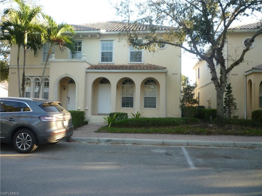 6210 Towncenter CIR NAPLES, FL 34119