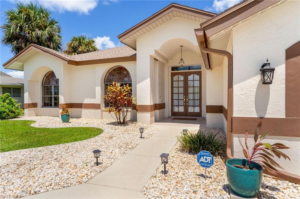 4222 Country Club BLVD CAPE CORAL, FL 33904