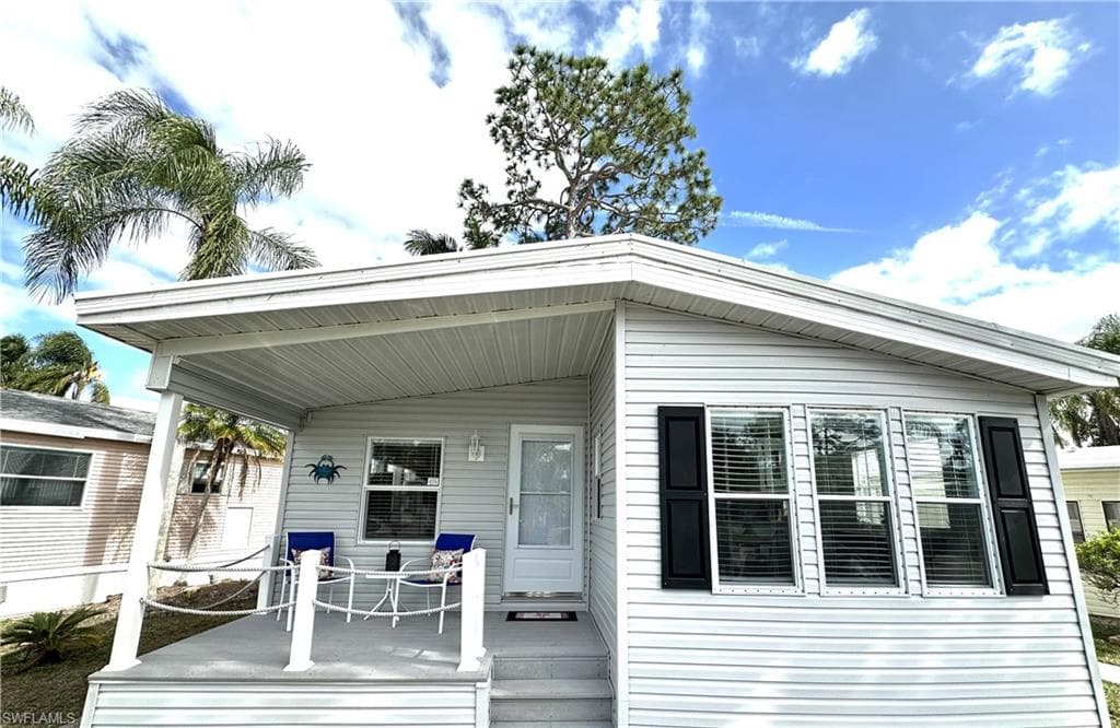 10802 Little Heron CIR ESTERO, FL 33928