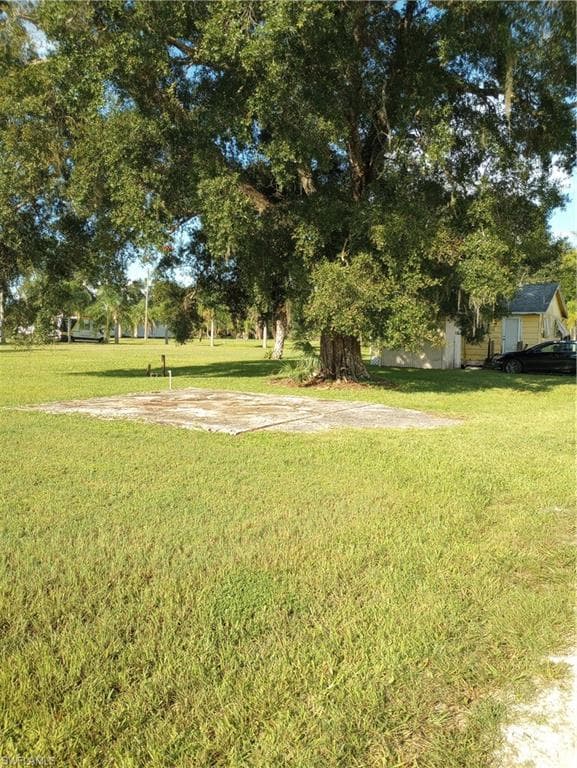 2101 Cook LN ALVA, FL 33920