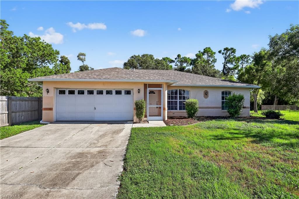 8155 Caloosa RD FORT MYERS, FL 33967