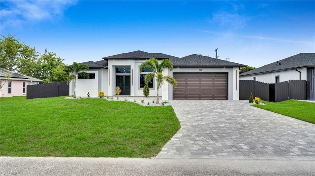 609 SW 11th PL CAPE CORAL, FL 33991
