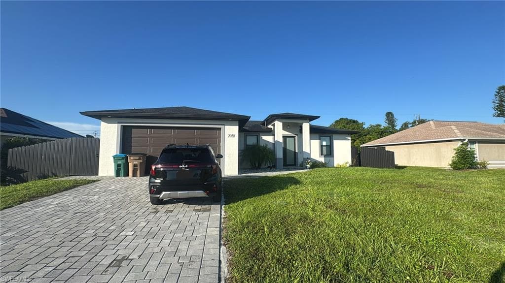 2038 NE 20th LN CAPE CORAL, FL 33909