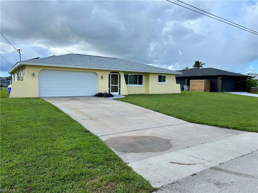 1158 SE 32nd ST CAPE CORAL, FL 33904