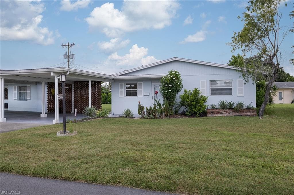 2205 Croton CT LEHIGH ACRES, FL 33936