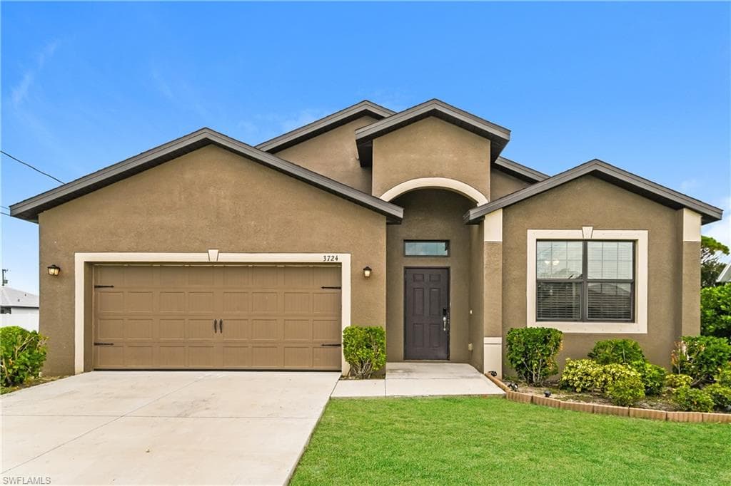 3724 SW 12th AVE CAPE CORAL, FL 33914