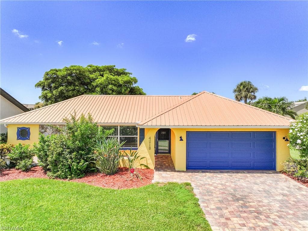 4218 SE 6th PL CAPE CORAL, FL 33904