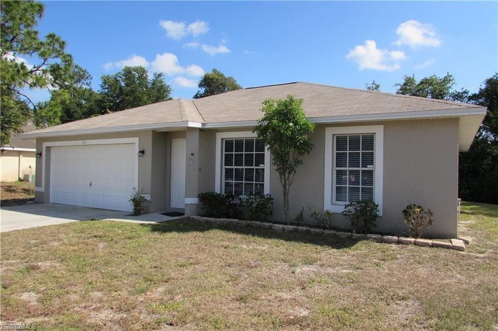 119 Zenith CIR FORT MYERS, FL 33913
