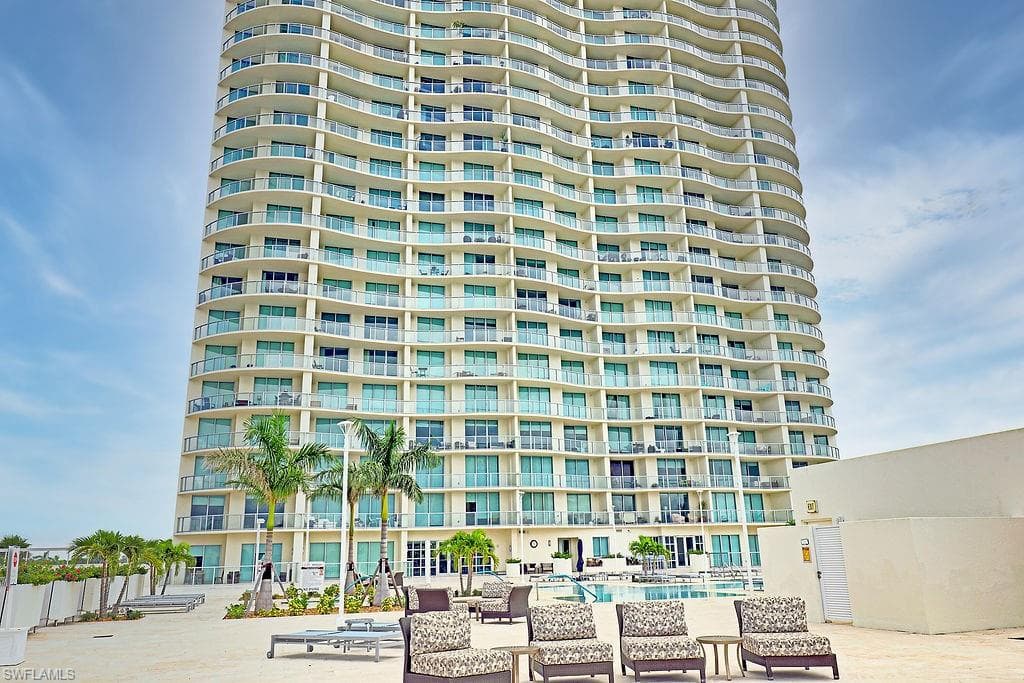 3000 Oasis Grand BLVD 505 FORT MYERS, FL 33916