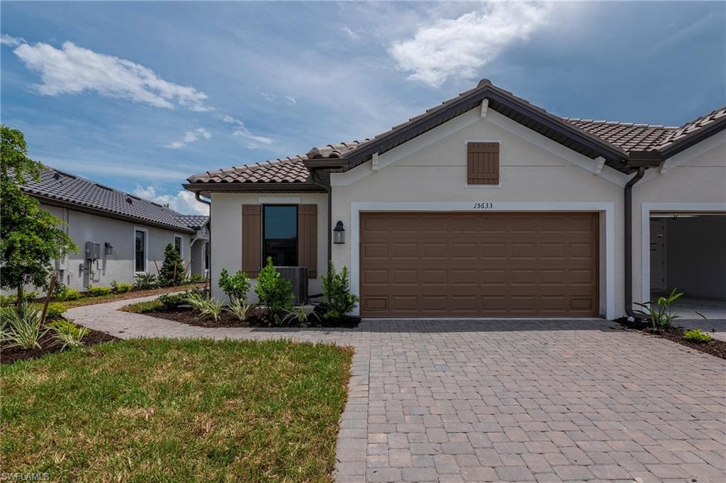 15633 GAVELLO ST NAPLES, FL 34114