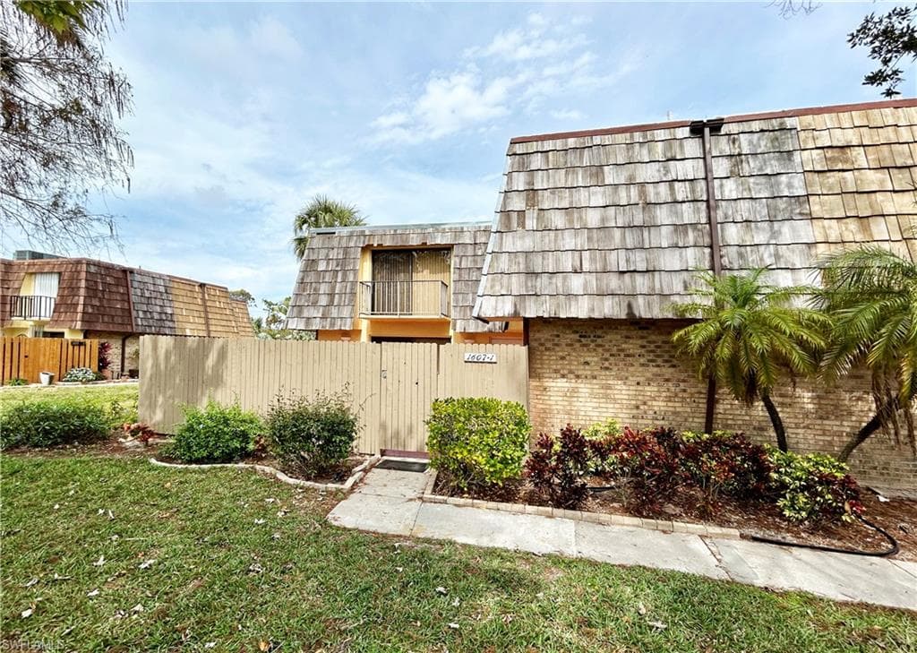 1607 Park Meadows DR 1 FORT MYERS, FL 33907