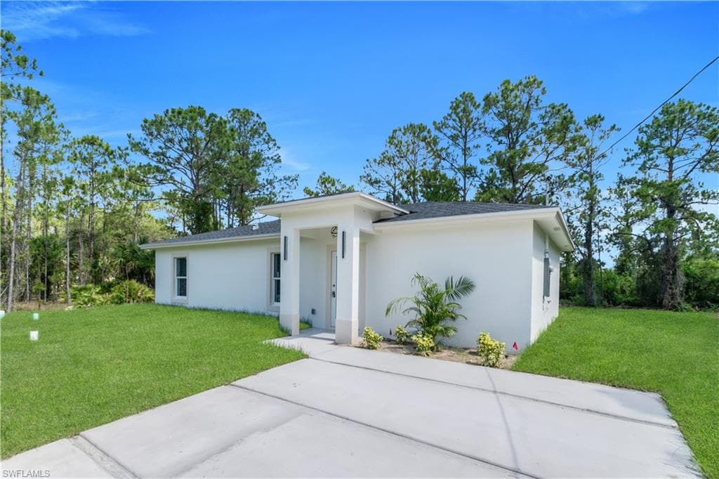 951 Filbert ST LEHIGH ACRES, FL 33974