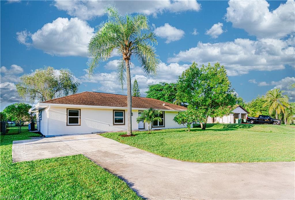 5442 29th PL SW NAPLES, FL 34116