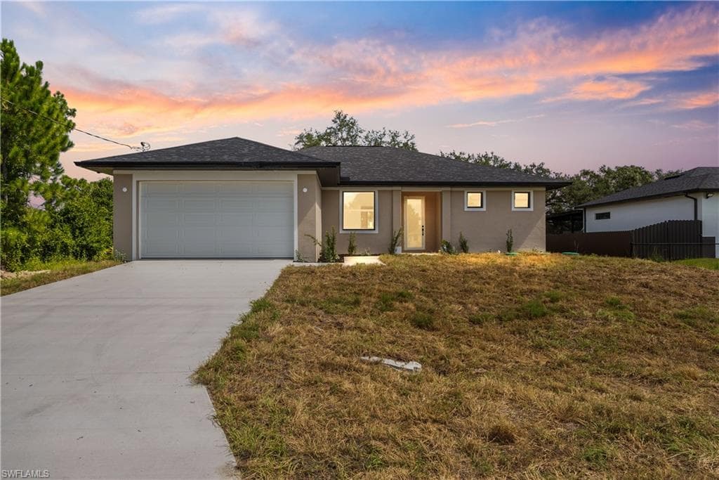 2822 52nd ST W LEHIGH ACRES, FL 33971