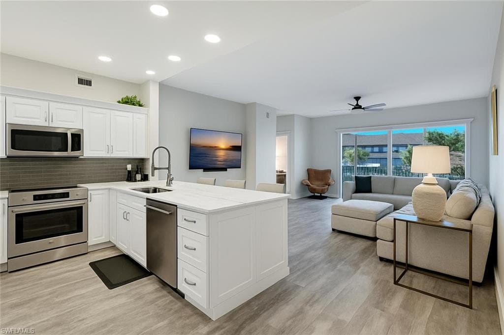 770 Bentwater CIR 103 NAPLES, FL 34108