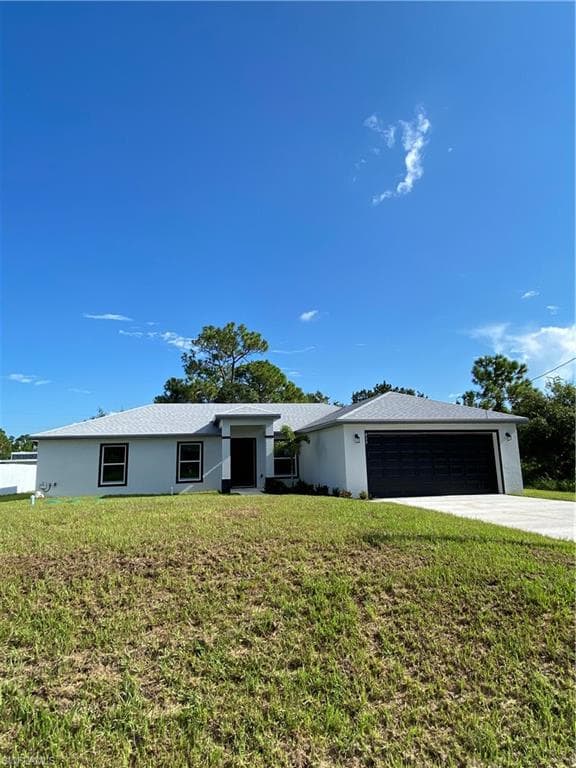 833 Chantilly ST E LEHIGH ACRES, FL 33974