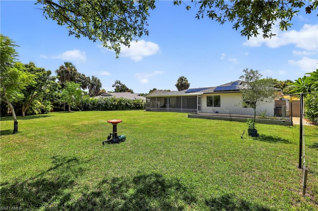 2096 Lochmoor CIR NORTH FORT MYERS, FL 33903