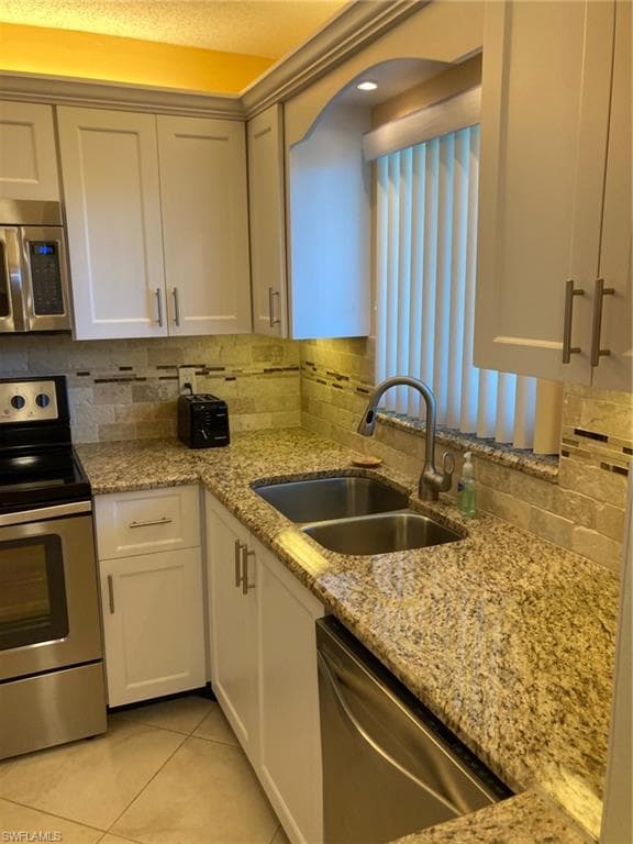 4233 27th CT SW 203 NAPLES, FL 34116