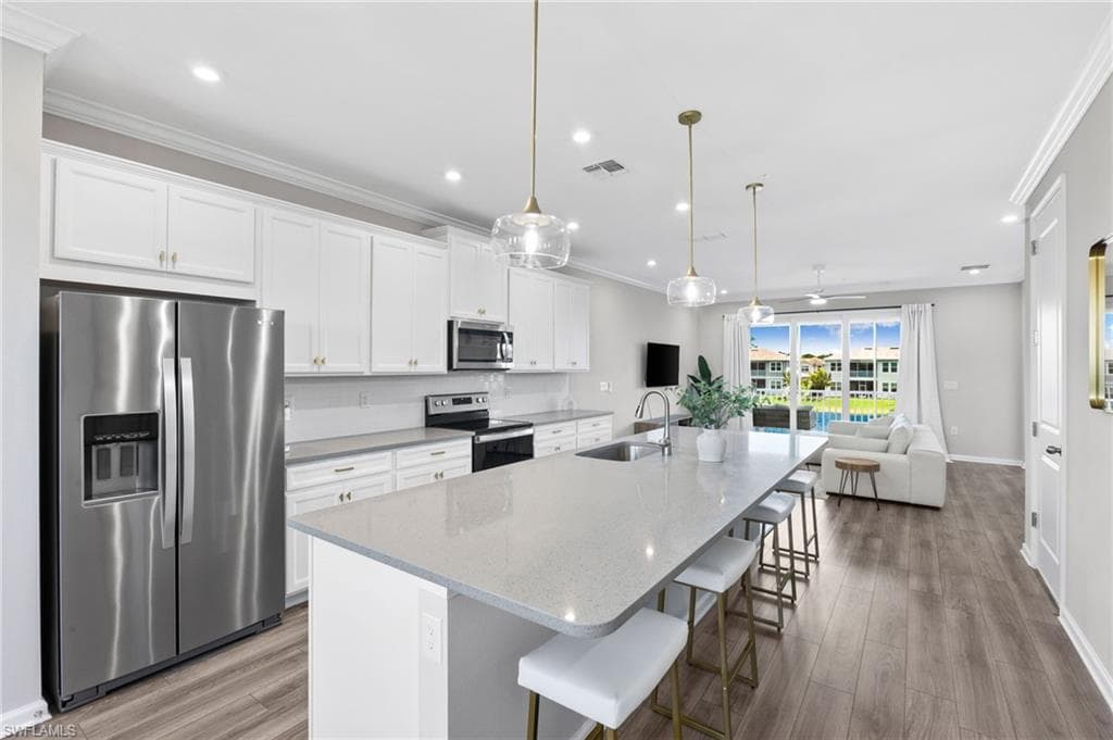 4607 Arboretum CIR 202 NAPLES, FL 34112