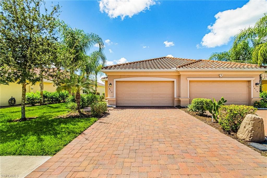 1838 Alameda DR NAPLES, FL 34120