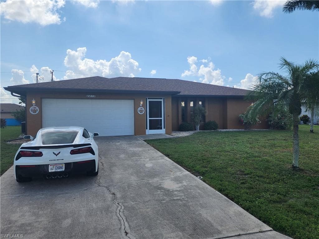 2213 SE 8th PL CAPE CORAL, FL 33990
