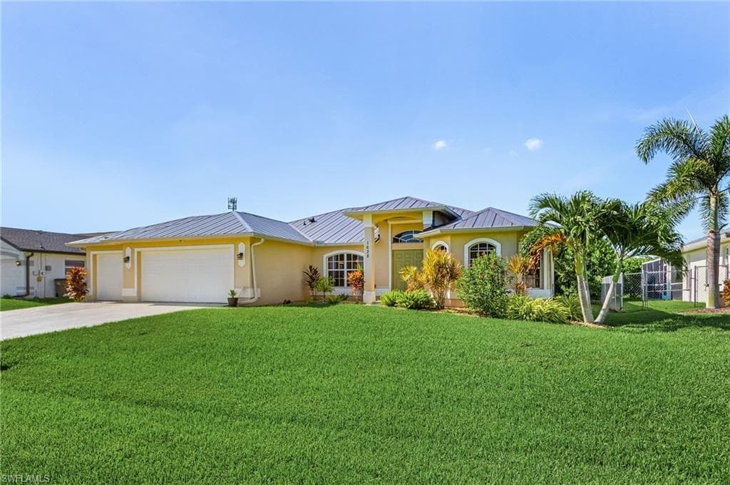 1628 SW 44th TER CAPE CORAL, FL 33914