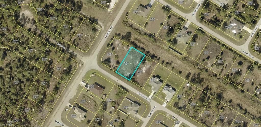 1940 Richland AVE LEHIGH ACRES, FL 33972